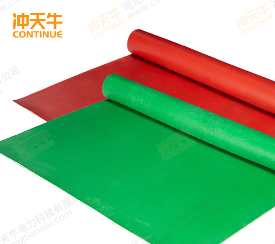 红、绿色条纹绝缘橡胶垫防滑